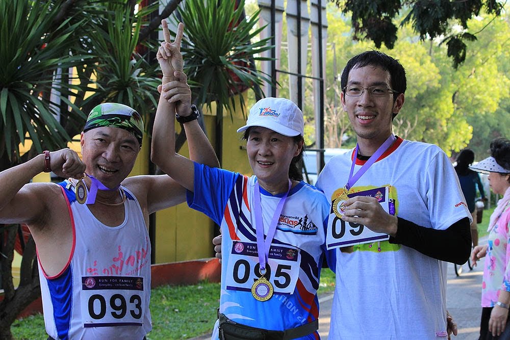 ทุกวันเป็นวันของครอบครัว เดิน-วิ่ง สานสัมพันธ์ครอบครัว Run for Family 2014.04.27