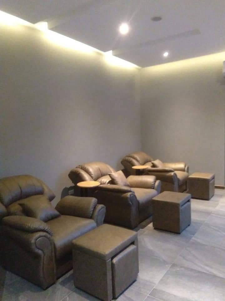 Skin Clinic & Spa Interior Decoration
