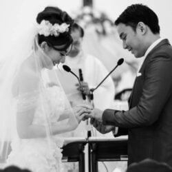 Benz Por Chic and Unique Wedding Ceremony at Peninsula Hotel